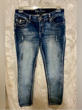 Ariya Distressed Dark Blue Jeans Size 11/12